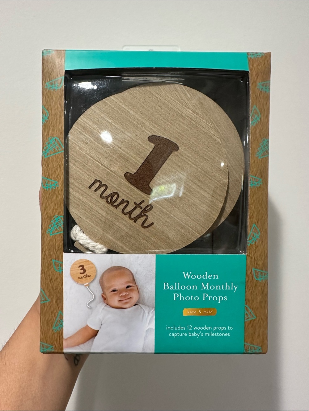 kate & milo Wooden Balloon Monthly Photo Props - Milestone Markers